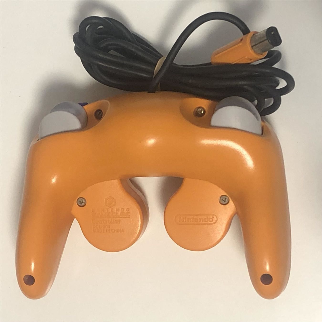 Nintendo Manettes: 1 x Gamecube Controller Original Orange – D'occasion à Mollis par GamingCorner 1