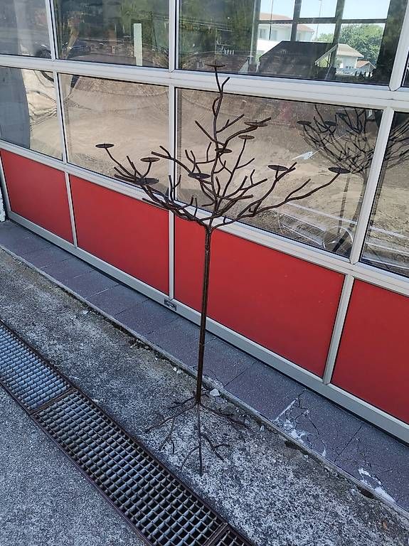 Portacandele: Grosser Kerzenständer, Baum, Metallbaum, Eisenbaum, Ständer – Usato da Wiedlisbach venduto da materialkreislauf 3