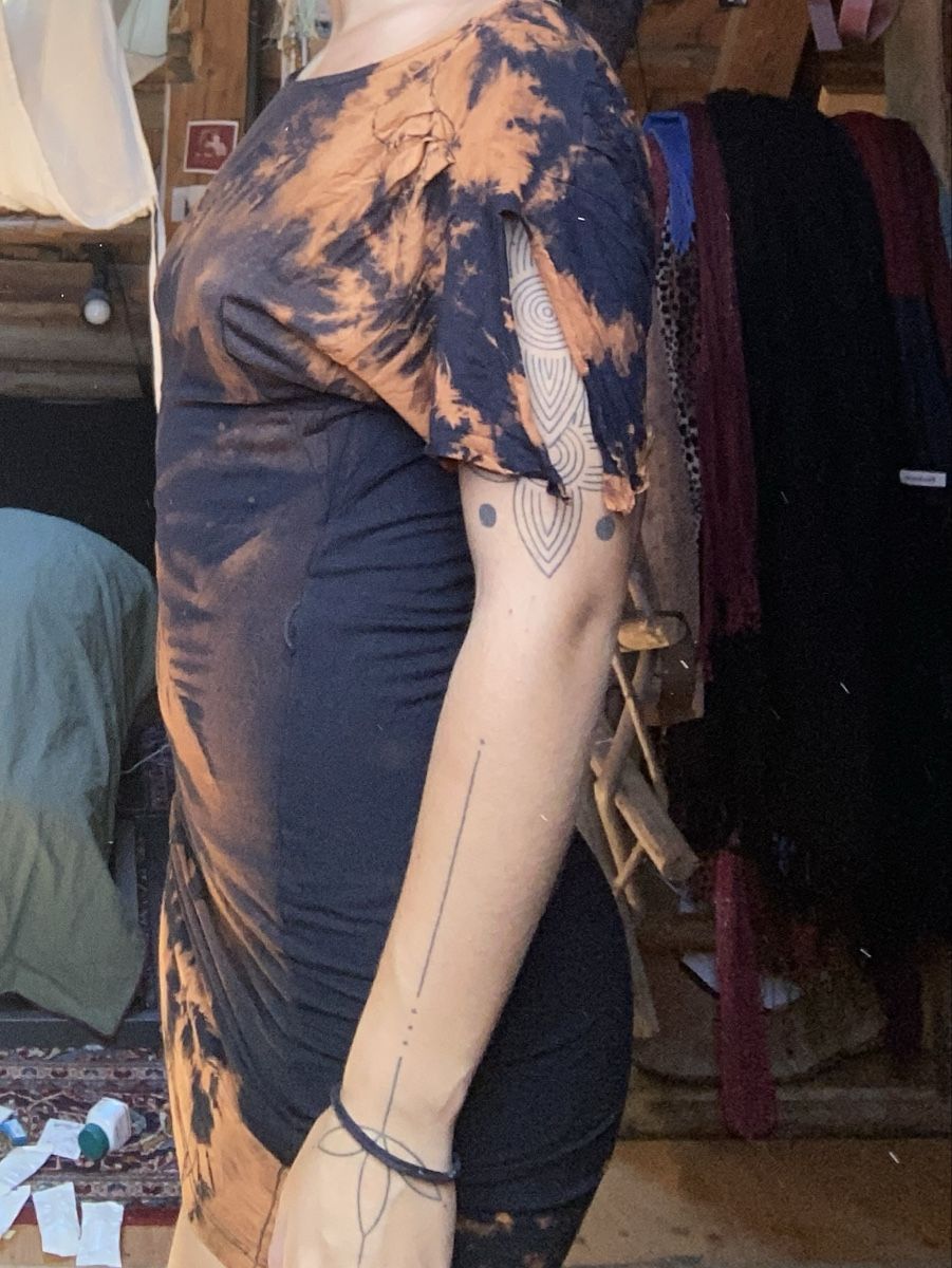 Batik Shirt / Kleid in orange und schwarz (Gebraucht) in Rehetobel für ...