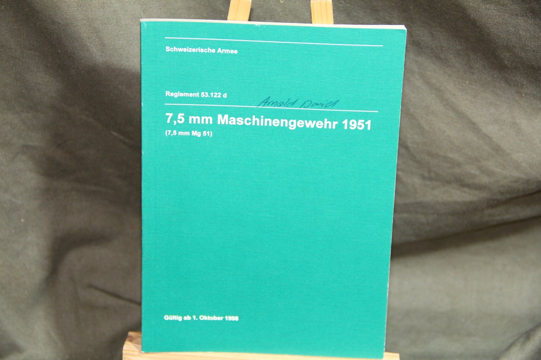 Bücher: 7.5mm Maschinengewehr 1951, Reglement – Gebraucht aus Belp von Tomsek