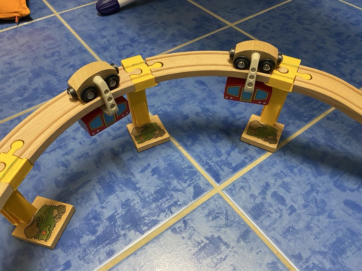 Brio Giocattoli: BRIO 33925 Sky Train Set - RARITÄT – Usato da Meierskappel venduto da Tarmogoyf 3