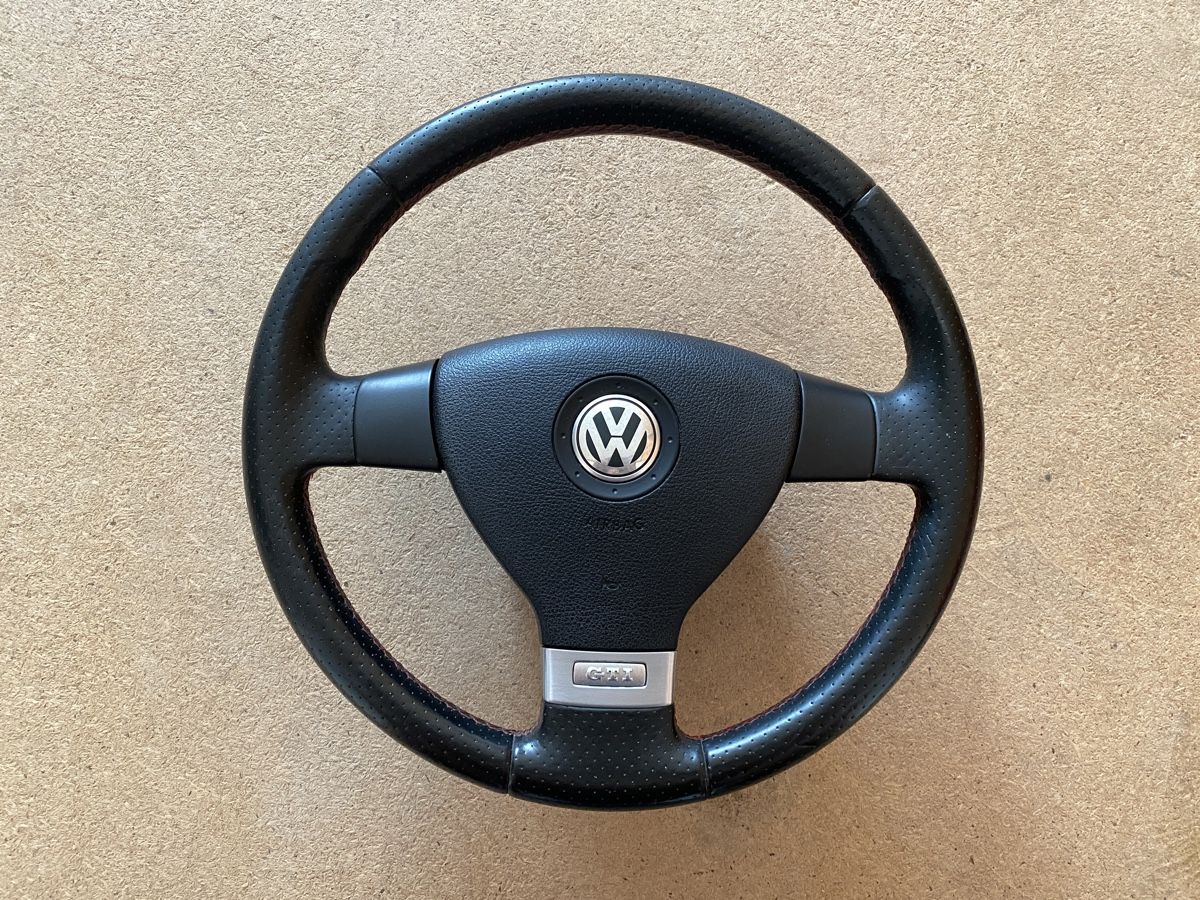 Volkswagen Tutti pezzi di ricambio auto: Vw polo 9n gti Lenkrad – Usato da Beinwil am See venduto da Mpmmechanik
