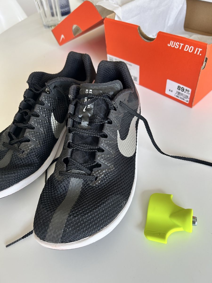 Nike Chaussures hommes: Nike Nagelschuhe – D'occasion à Bassersdorf par Toemelito 1
