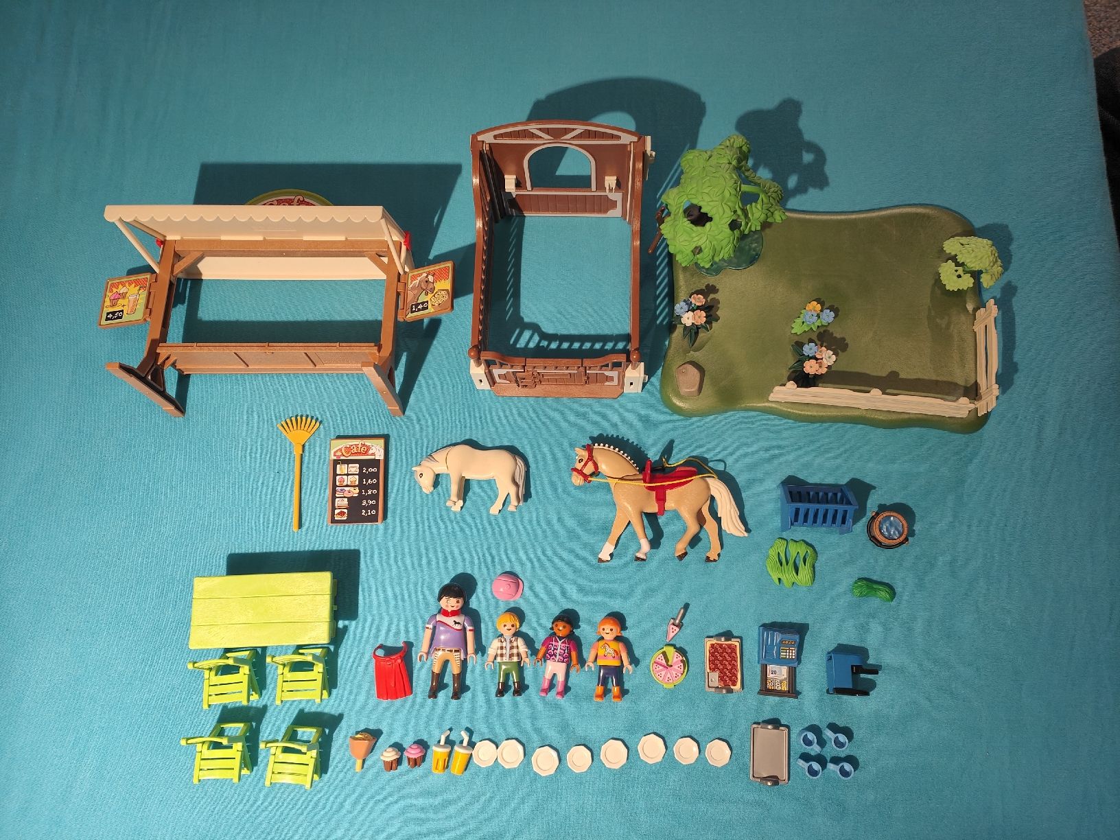 Playmobil Spielzeuge: Playmobil Pferde-Freizeit-Café – Gebraucht aus Kriens von Arrabbiata 3