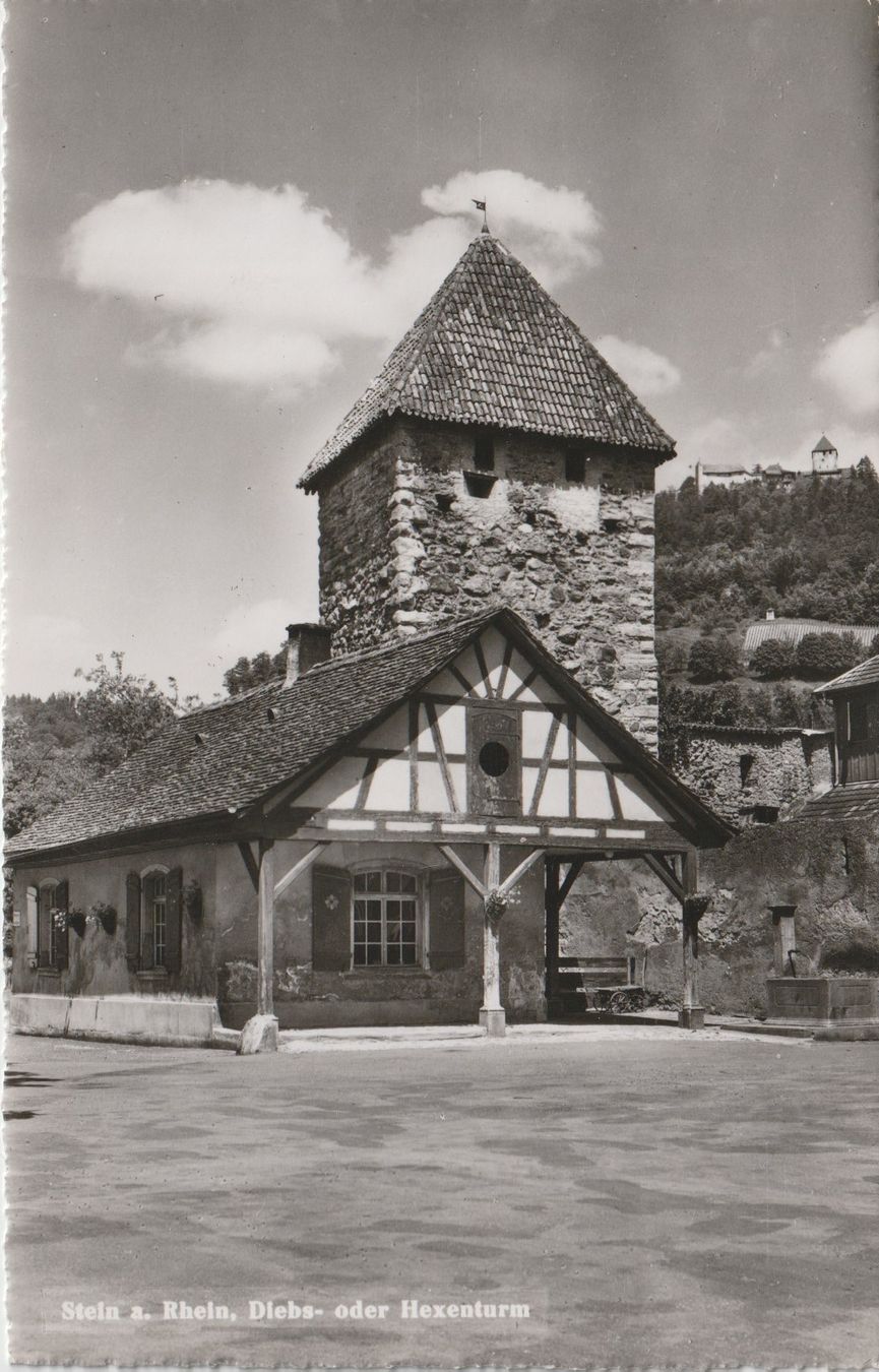 Cartoline postali: P 214 Stein a. Rhein, Diebs- oder Hexenturm, ≈ 1950 – Usato da Freienbach venduto da Bhaltis