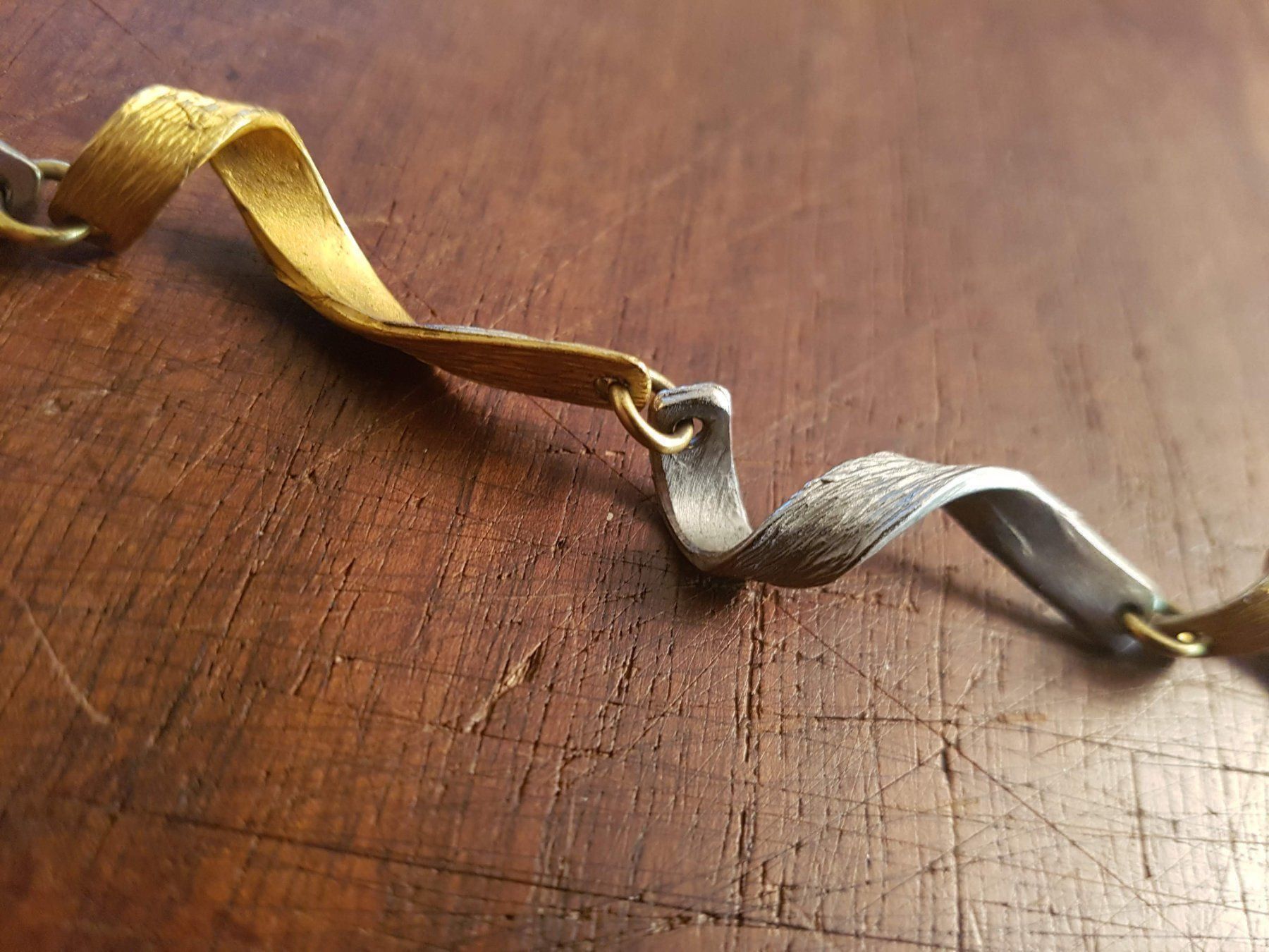 Catenine: Kette mit aparten Gliedern gold-/silberfarben – Usato da Ettingen venduto da Maranathatalitha 5