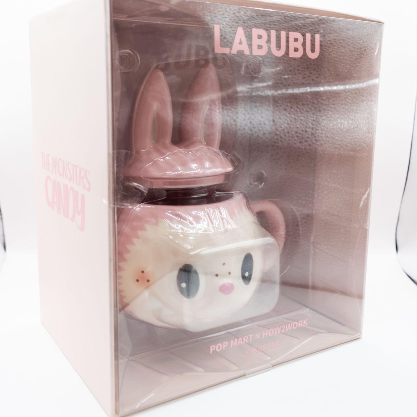 Pop Mart Statuette: POP MART x How2Work Labubu CANDY Pink Ceramic Mug RARE!! – Nuovo e nell'imballaggio originale da Belmont-Lausanne venduto da HausPopCharm 1