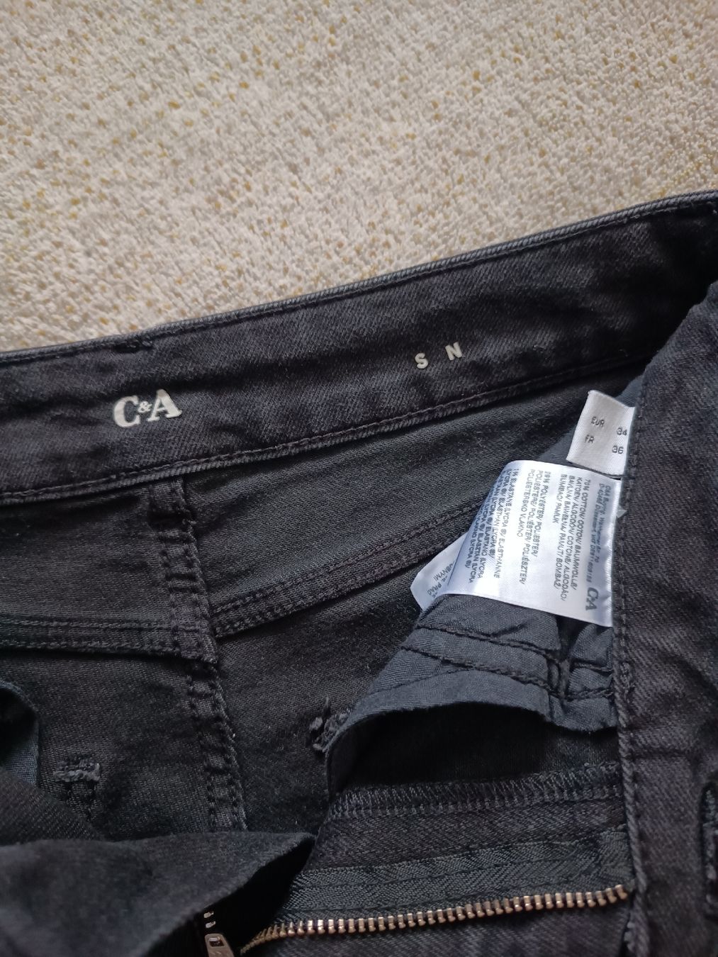 C&A Jeans: JEAN C&A NOIR USE  TAILLE HAUTE 34 – Gebraucht aus Sierre von shirley04 5