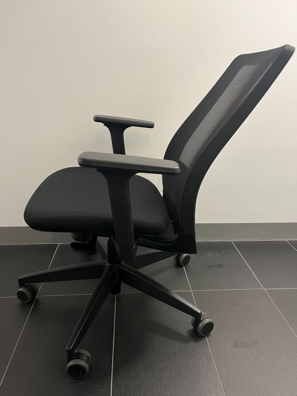 Sedie: Chaise professionnelle de bureau réglable – Usato da Sion venduto da Flo017 4