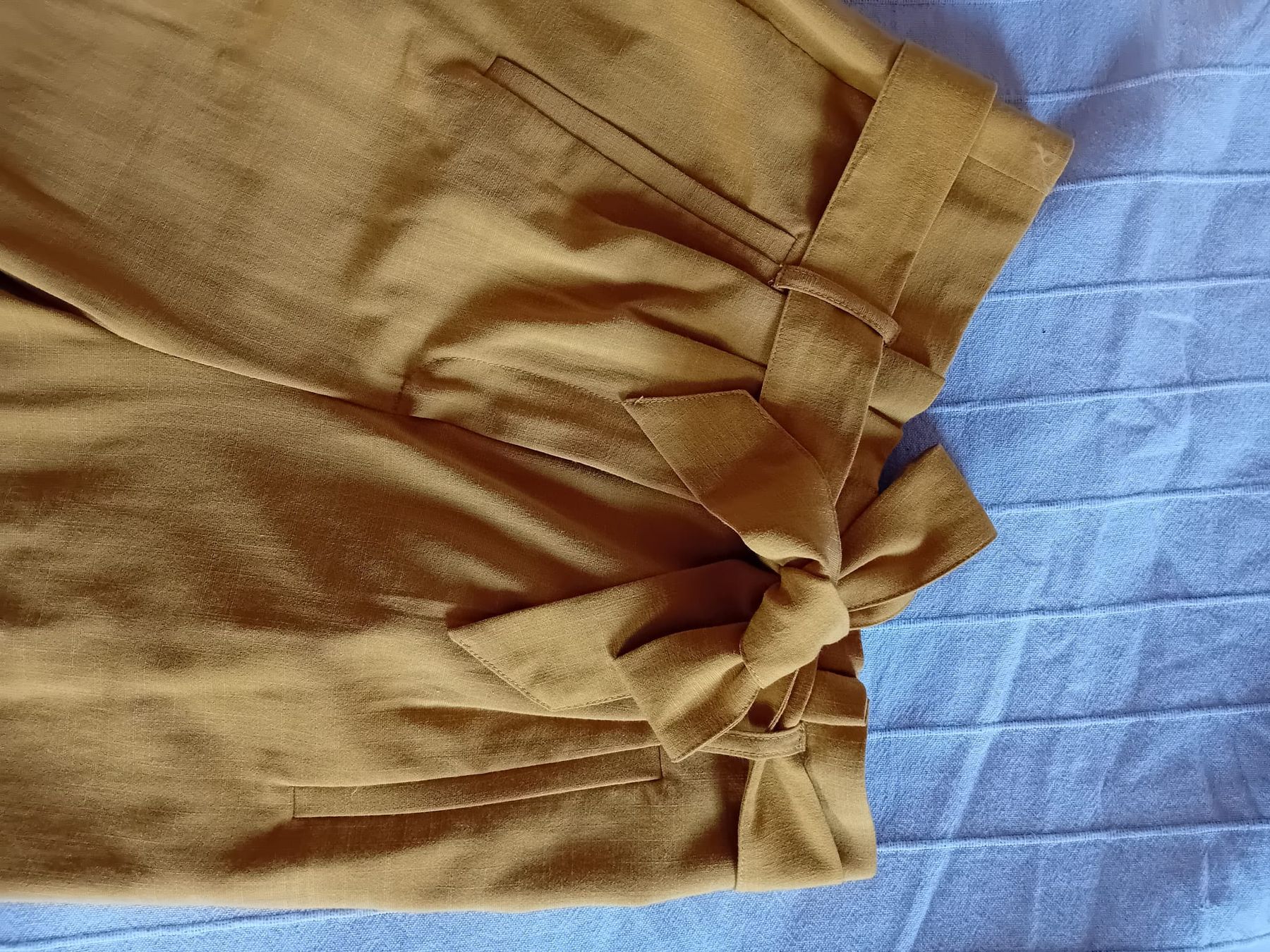 Pantaloni: Schöne Sommerhose in grösse 36. – Usato da Montagny-les-monts venduto da Alvarolorenzogotor 3