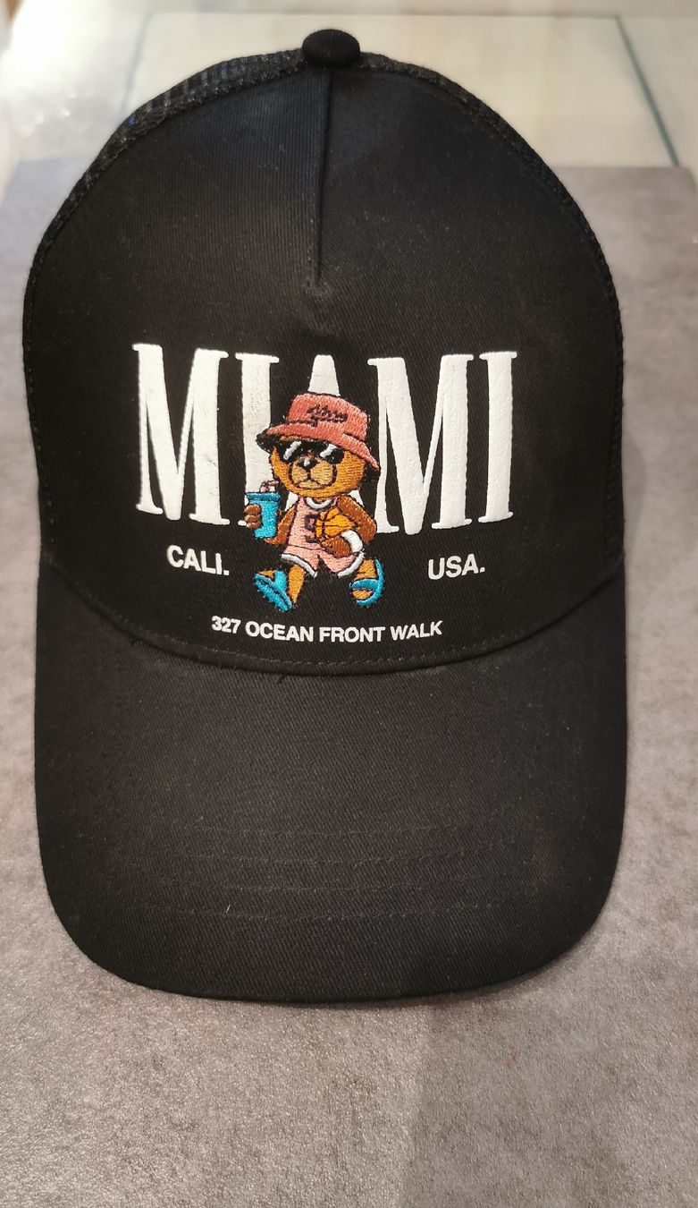 Copricapi, berretti & cappellini: Casquette MIAMI  – Usato da Magnedens venduto da Ga3l