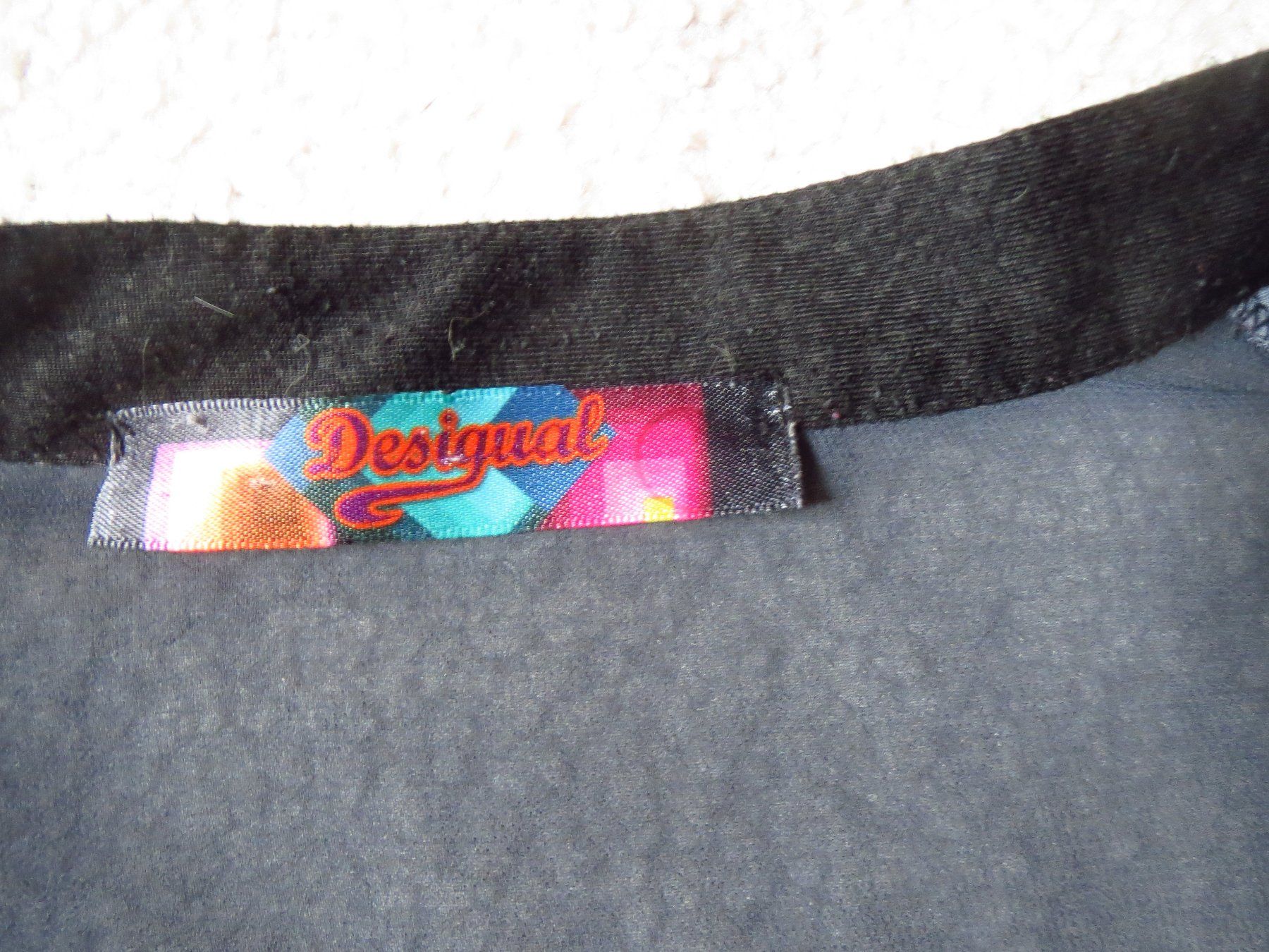 Desigual Blusen: spezielle DESIGUAL Damen Bluse – Gebraucht aus Kiental von Anna8702 3