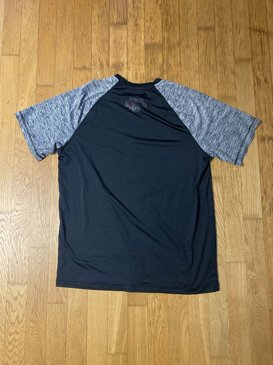 Harley-Davidson T-shirt: Harley Davidson T-Shirt – Usato da Ebmatingen venduto da nll 1