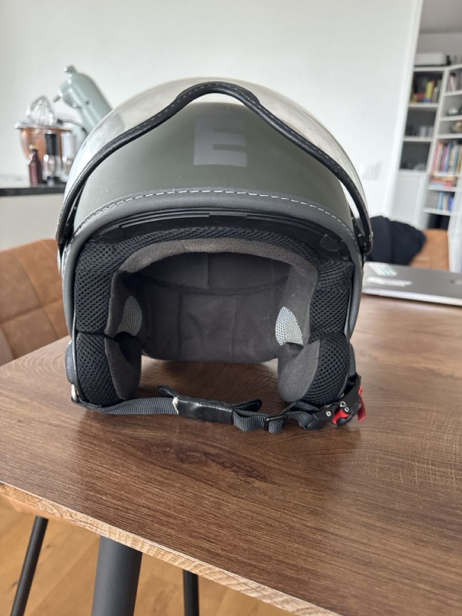 Caschi & visiere: Momo Design Motorrad Helm MD – Usato da Nebikon venduto da ber_6tqh 3