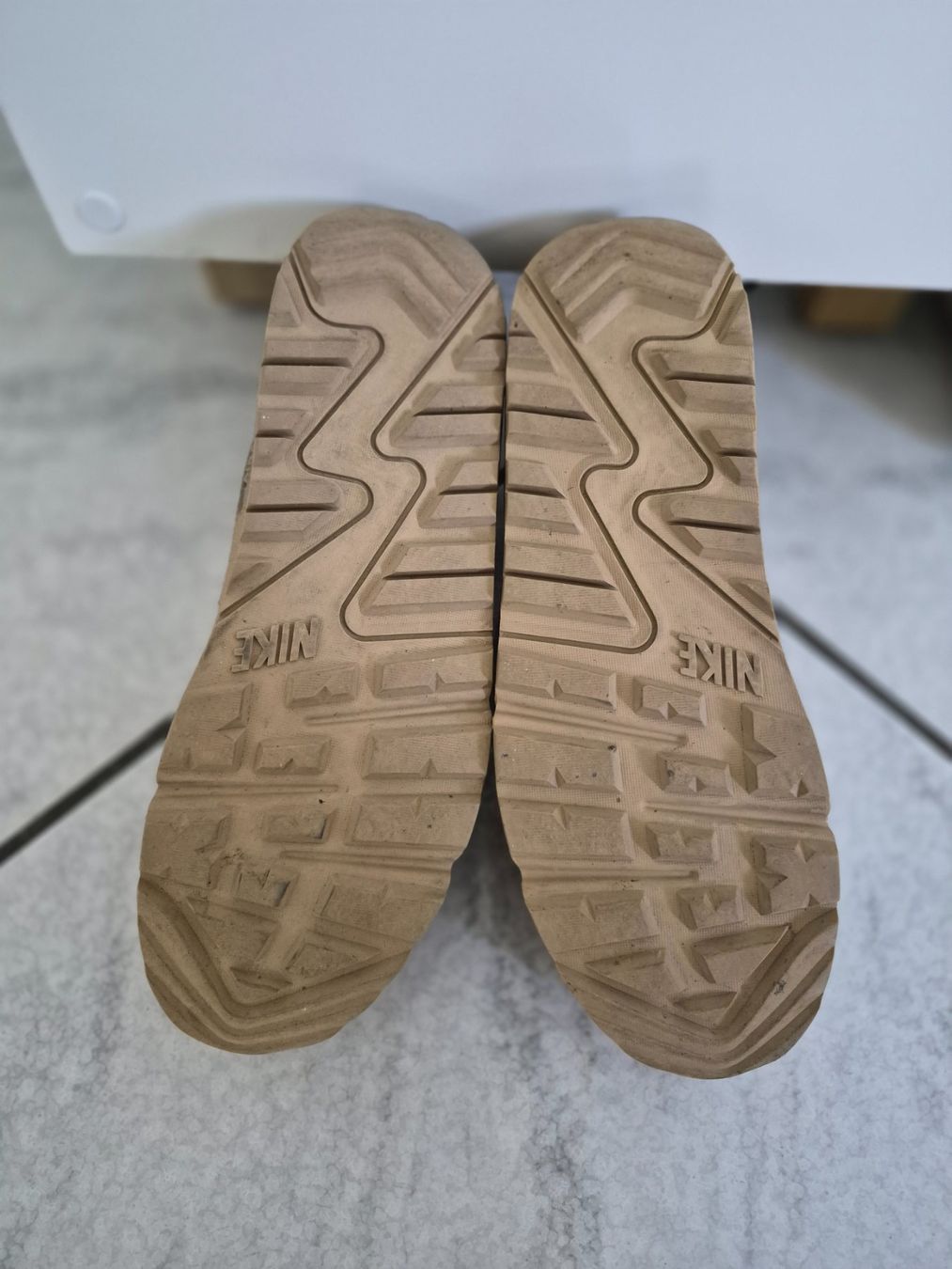 Nike Herrenschuhe: Air Max 90 Surplus Désert Camo – Gebraucht aus Savièse von gui_9hxr 4