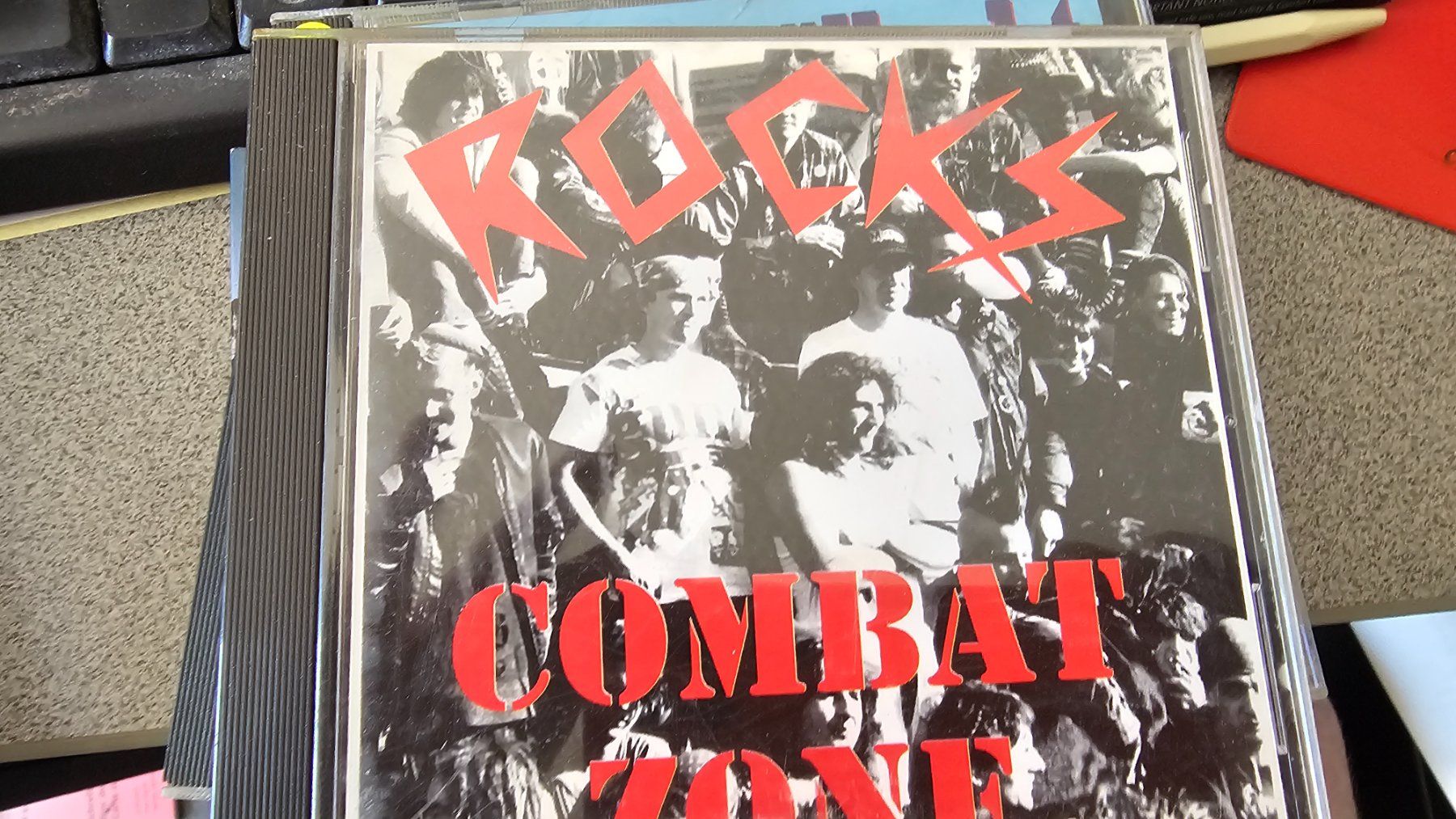 CDs: Rocks-Cobat zone/CD/DJ/HITS – Gebraucht aus Bremgarten AG von musiccollector