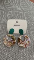 Trendige Ohrringe im Retro-Stil - Eyecatcher für den Sommer