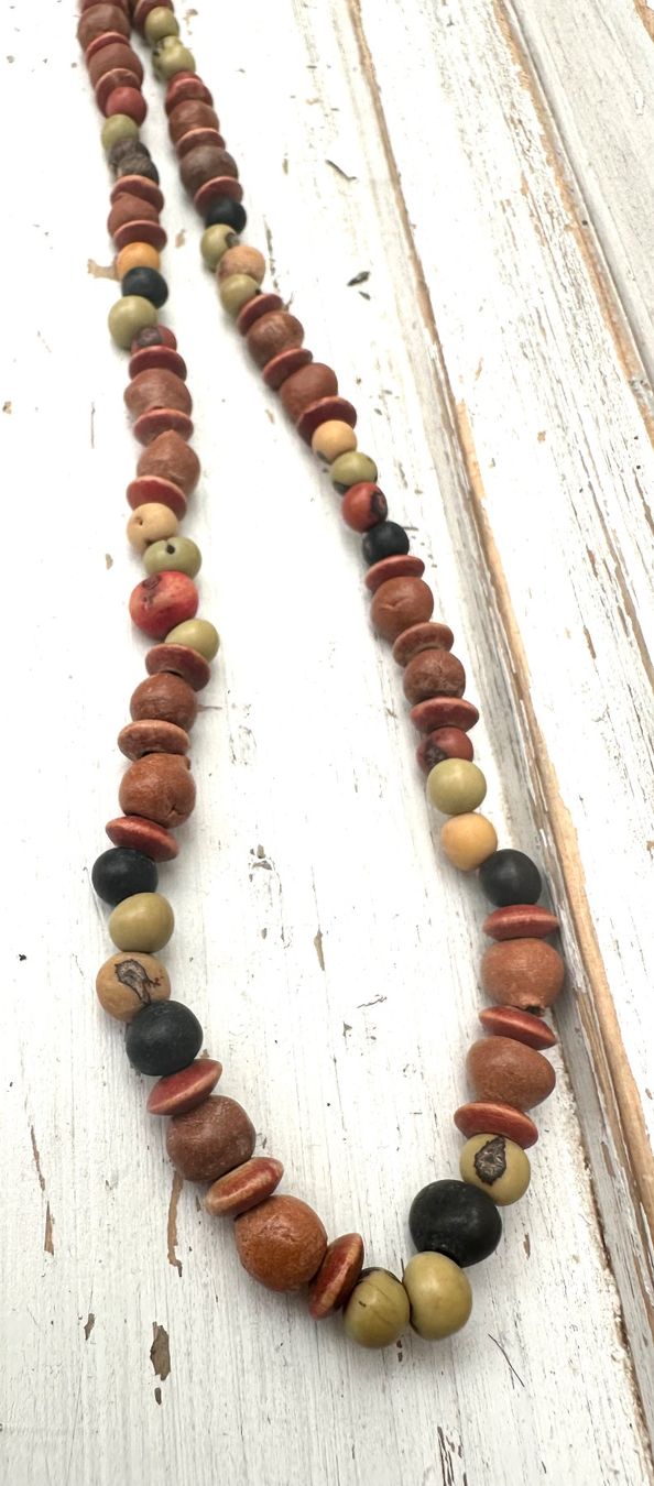Colliers: 🟢 collier perles graines / Halskette aus Samen – Neuf (Voir description) à Fribourg par Meta26 5