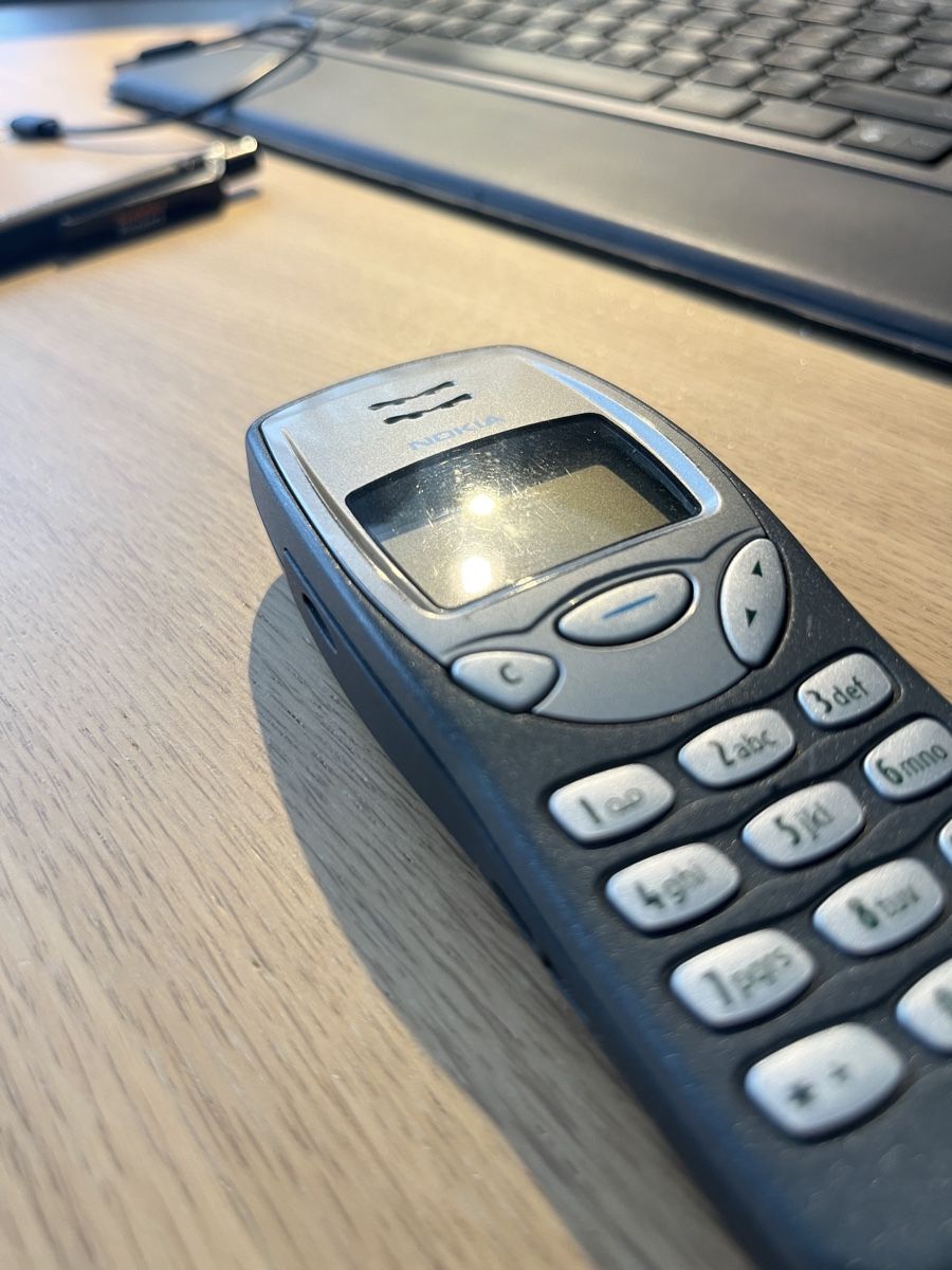 Nokia Telefoni cellulari / Smartphones: Nokia 3210 mobile phone - defekt – Difettoso da Dietlikon venduto da bobbyfolk 1
