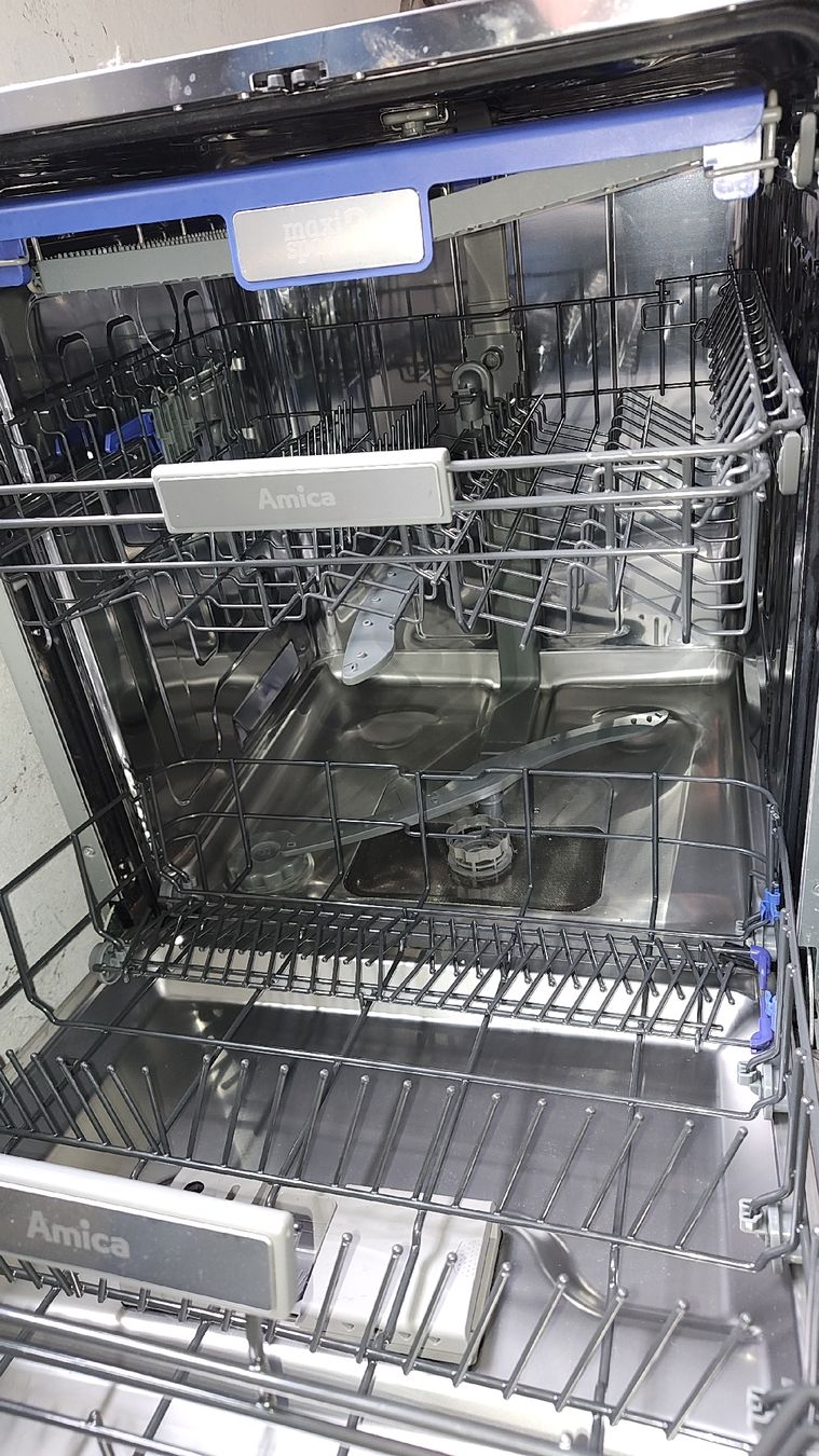 Lavastoviglie: Spülmaschine Amica® – Difettoso da Sarnen venduto da Baiern-Sixl 1