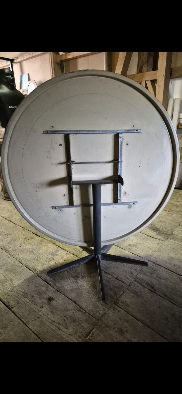 Tables: Tisch rund 118cm – D'occasion à Berg SG par cla_z2g2 2