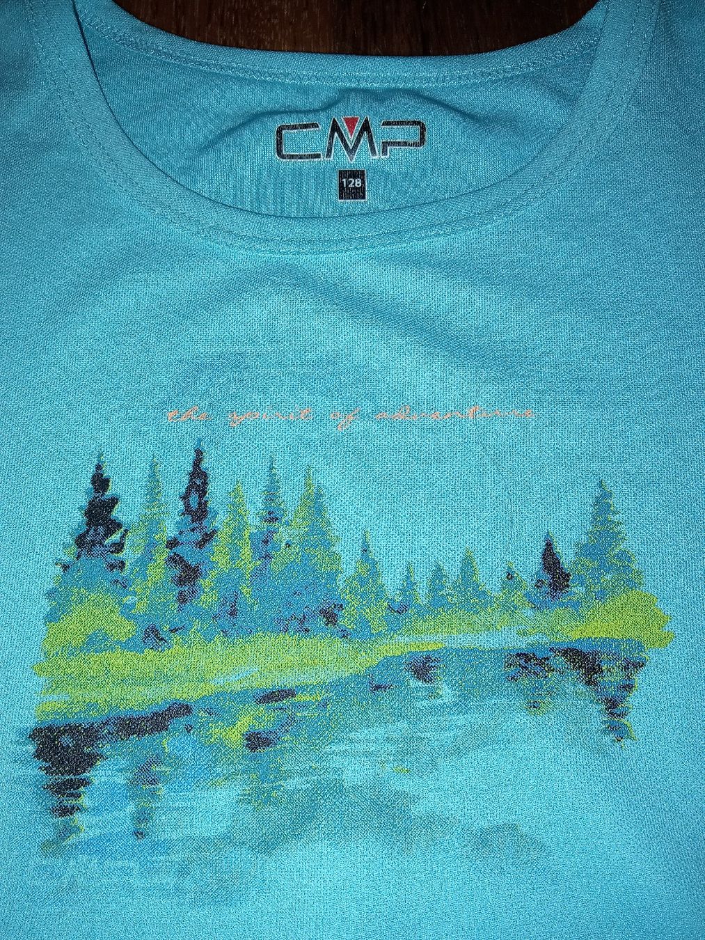 CMP T-shirt: CMP T-Shirt Mädchen Gr. 128 hellblau, Sport Freizeit – Usato da Büren SO venduto da swelch 2