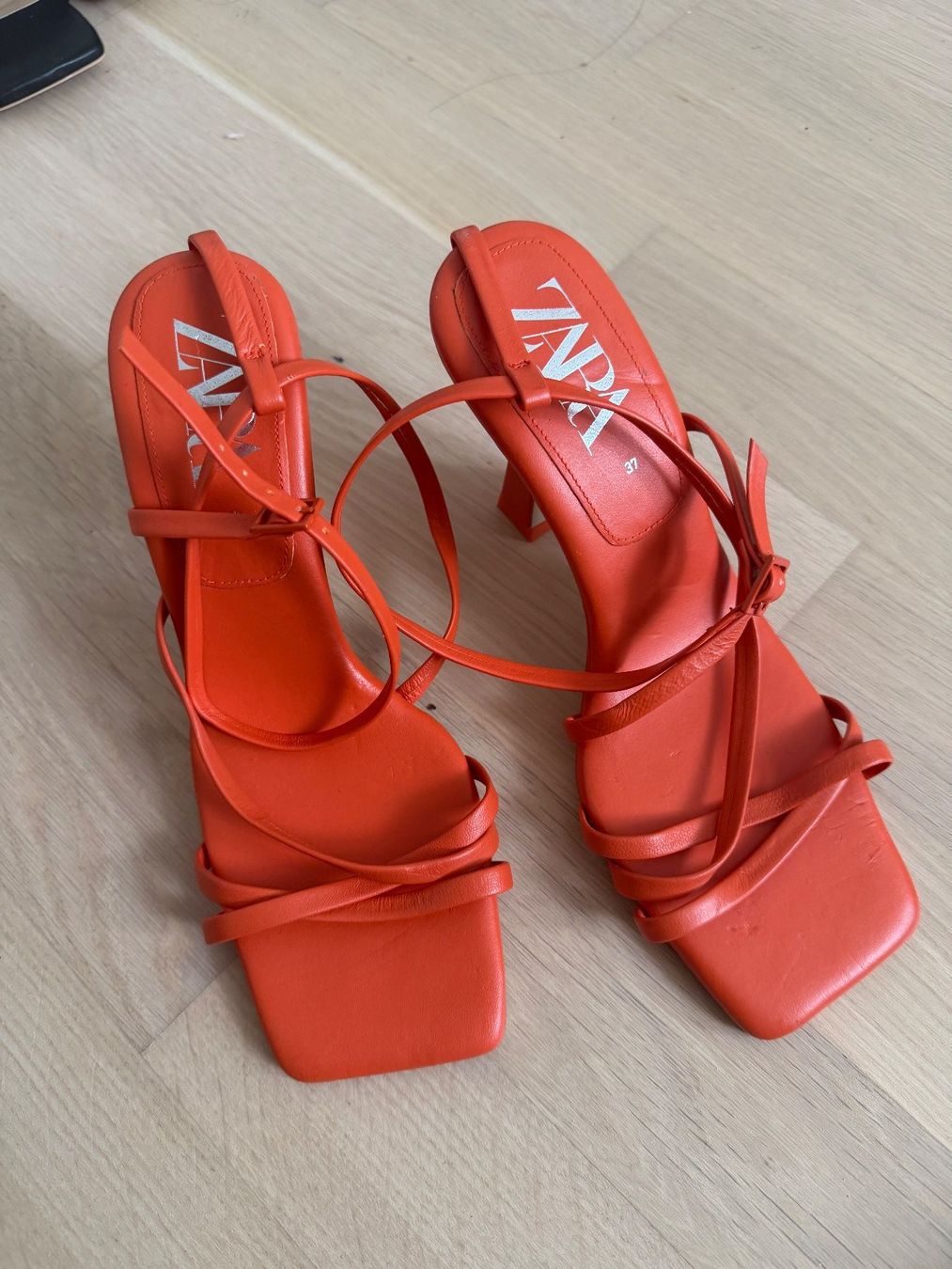 Zara Scarpe da donna: ZARA Sommer Sandale Gr. 37 Orange Neu – Nuovo e nell'imballaggio originale da Itingen venduto da Granini_93