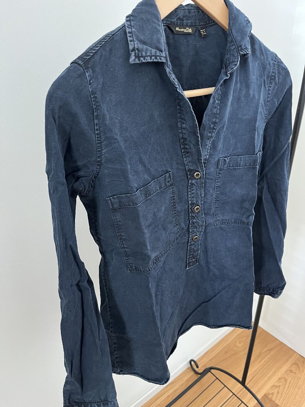 Massimo Dutti Camicette: Massimo Dutti Jeansbluse Gr. XS/34 – Usato da Basel venduto da an_v7yj 2