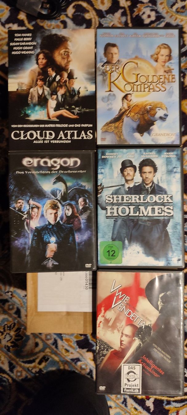 Tutti i DVDs: Cloud-Atlas, Sherlock Holmes, Eragon, Vendetta, Gold Kompass – Usato da Zürich venduto da Haha11