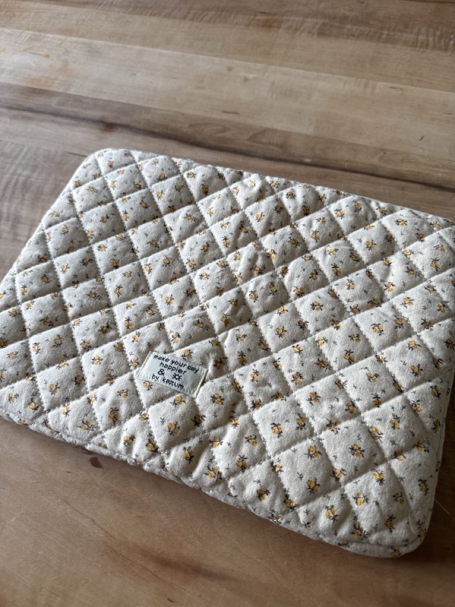Covers & Borse: Laptophülle 15 Zoll – Nuovo e nell'imballaggio originale da Spiez venduto da zuckerbaeckerin78