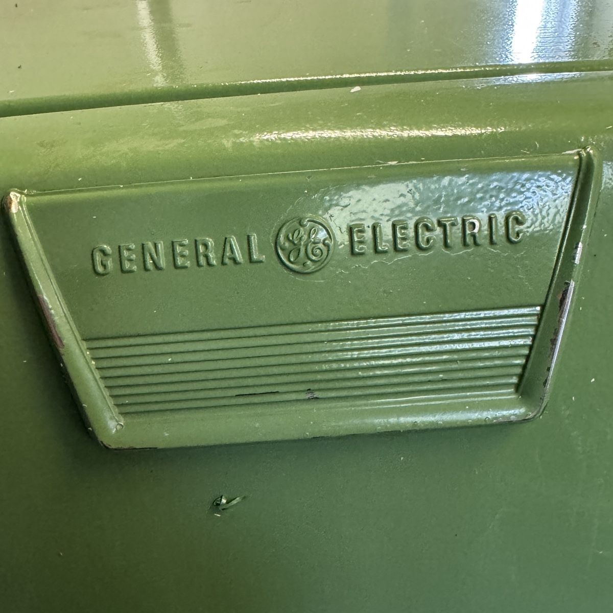 General Electric Frigoriferi: Réfrigérateur General Electric vert olive 1953 – Usato da Ovronnaz venduto da bulldog71xxx 1