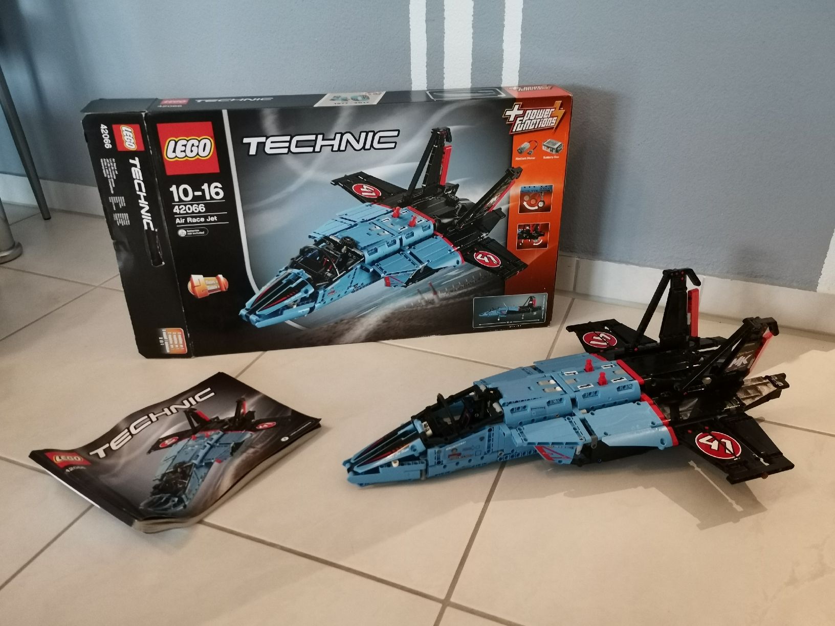 Lego Kit di costruzioni: Lego Technik 42066 Jet – Usato da Bronschhofen venduto da Katrusja