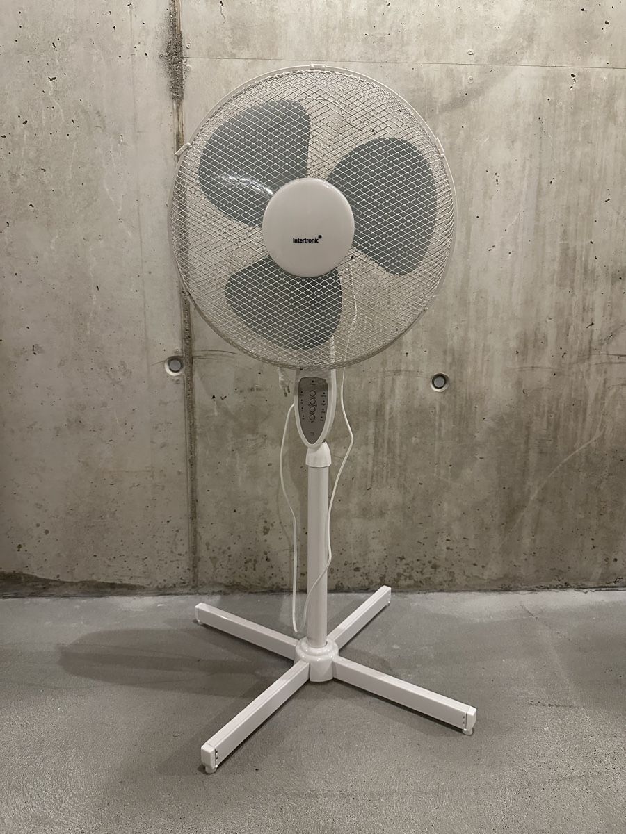 Ventilatoren: Standing fan – Gebraucht aus Ostermundigen von Raqinah
