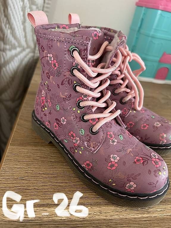 Schuhe für Mädchen: Diverse Kinderschuhe – Gebraucht aus Oberstocken von sui_d7tt 1