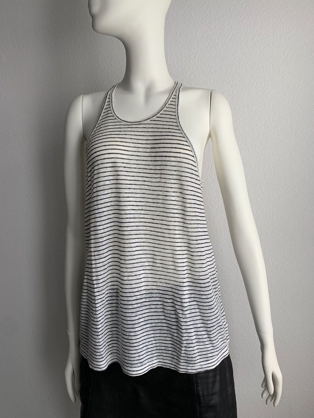 Alexander Wang Top: Alexander Wang Top – Nuovo (secondo la descrizione) da Winterthur venduto da 11.11 2