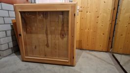 Kranz- oder Fahnenkasten, bzw. Vitrine für Diverses