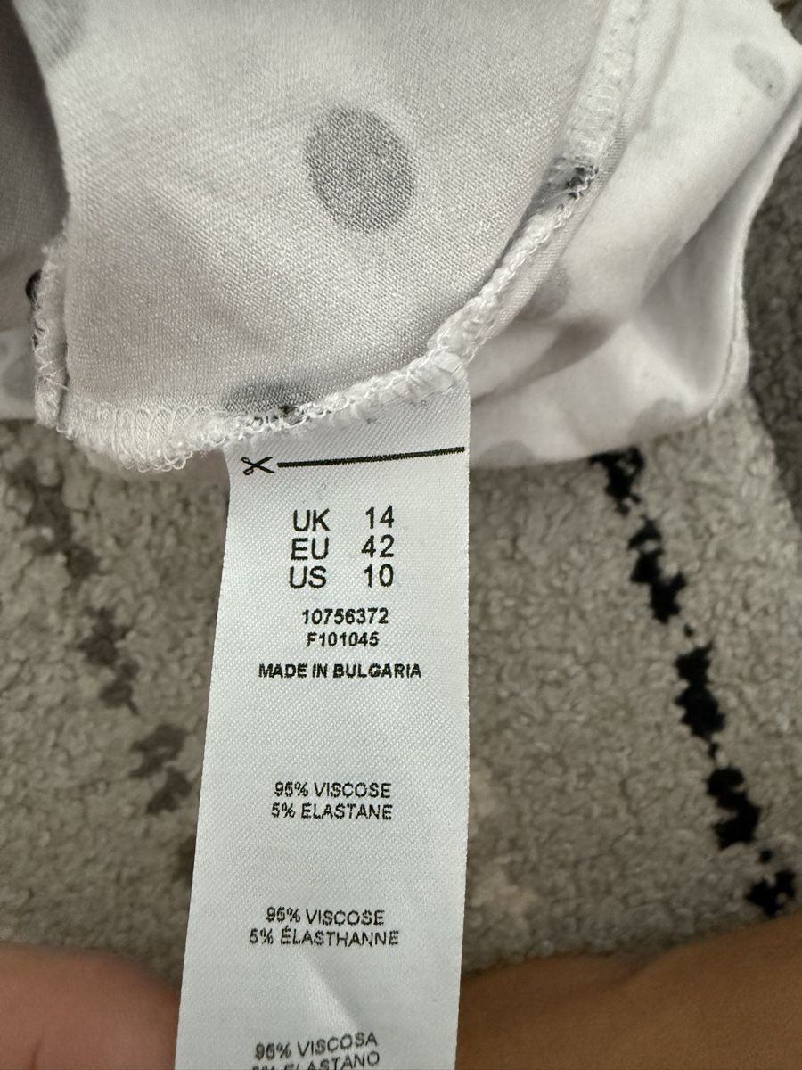 T-Shirts: Shirt – Gebraucht aus Bolligen von arg_v256 3