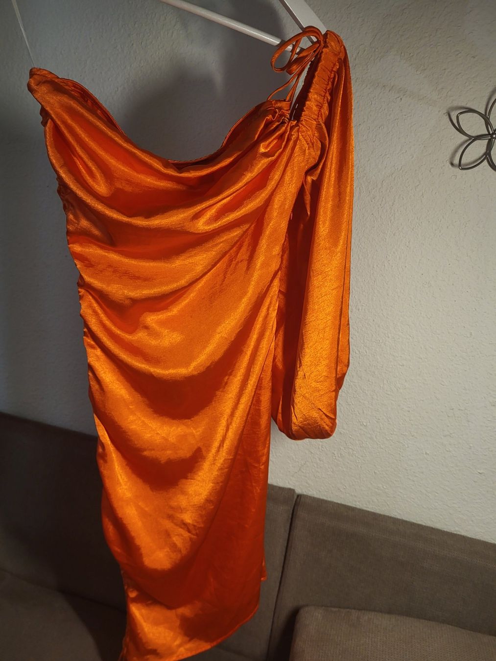 Shein Kleider: Une robe de soirée – Neu und originalverpackt aus St-Prex von natali78