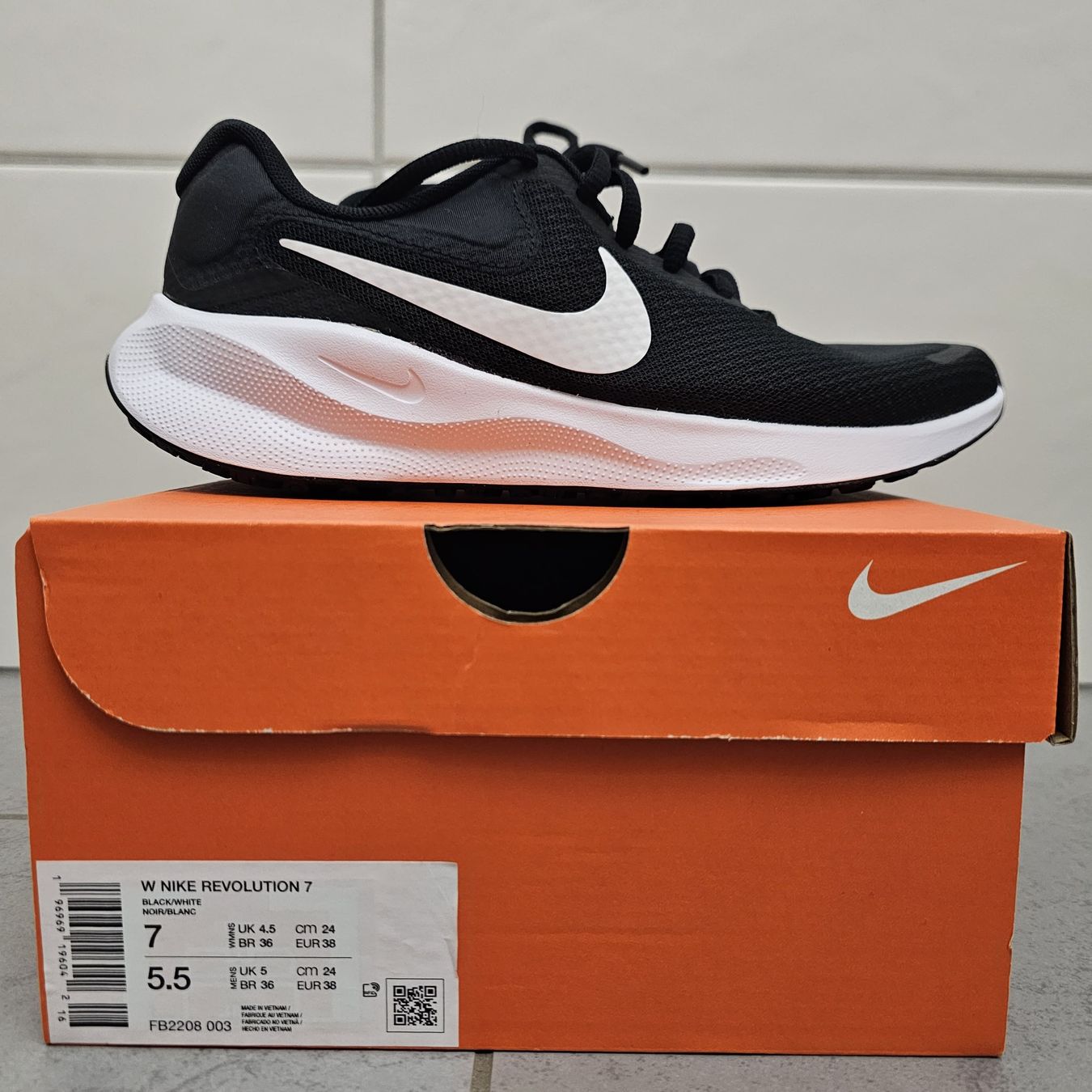 Nike Scarpe da uomo: Nike Revolution 7 – Nuovo e nell'imballaggio originale da Holziken venduto da dwo_2qws