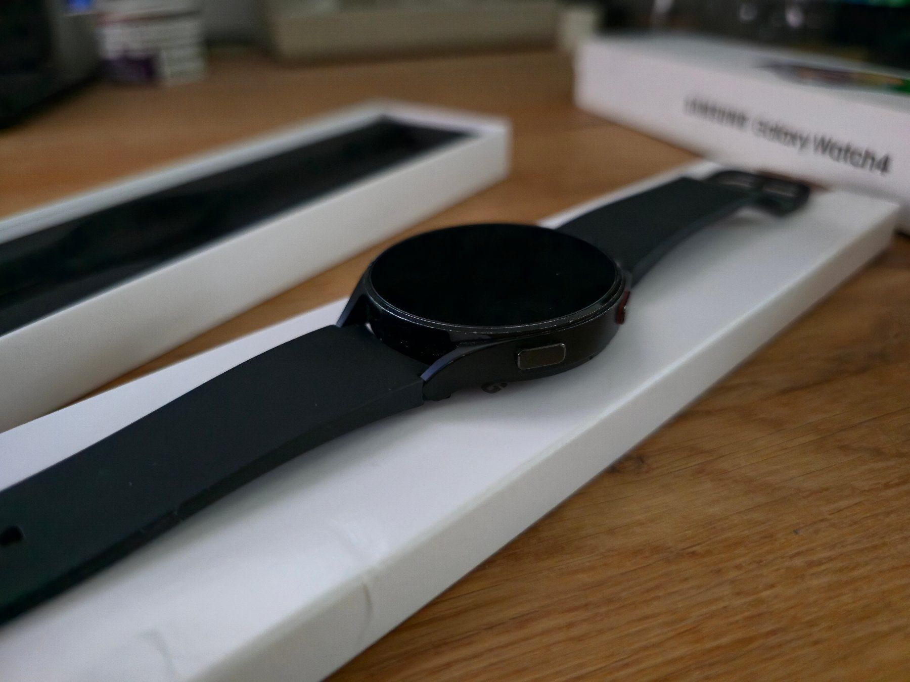 Samsung Smartwatch: Samsung Galaxy Watch 4 [44mm, WIFI] – Usato da Mels venduto da tan_bzw6 5