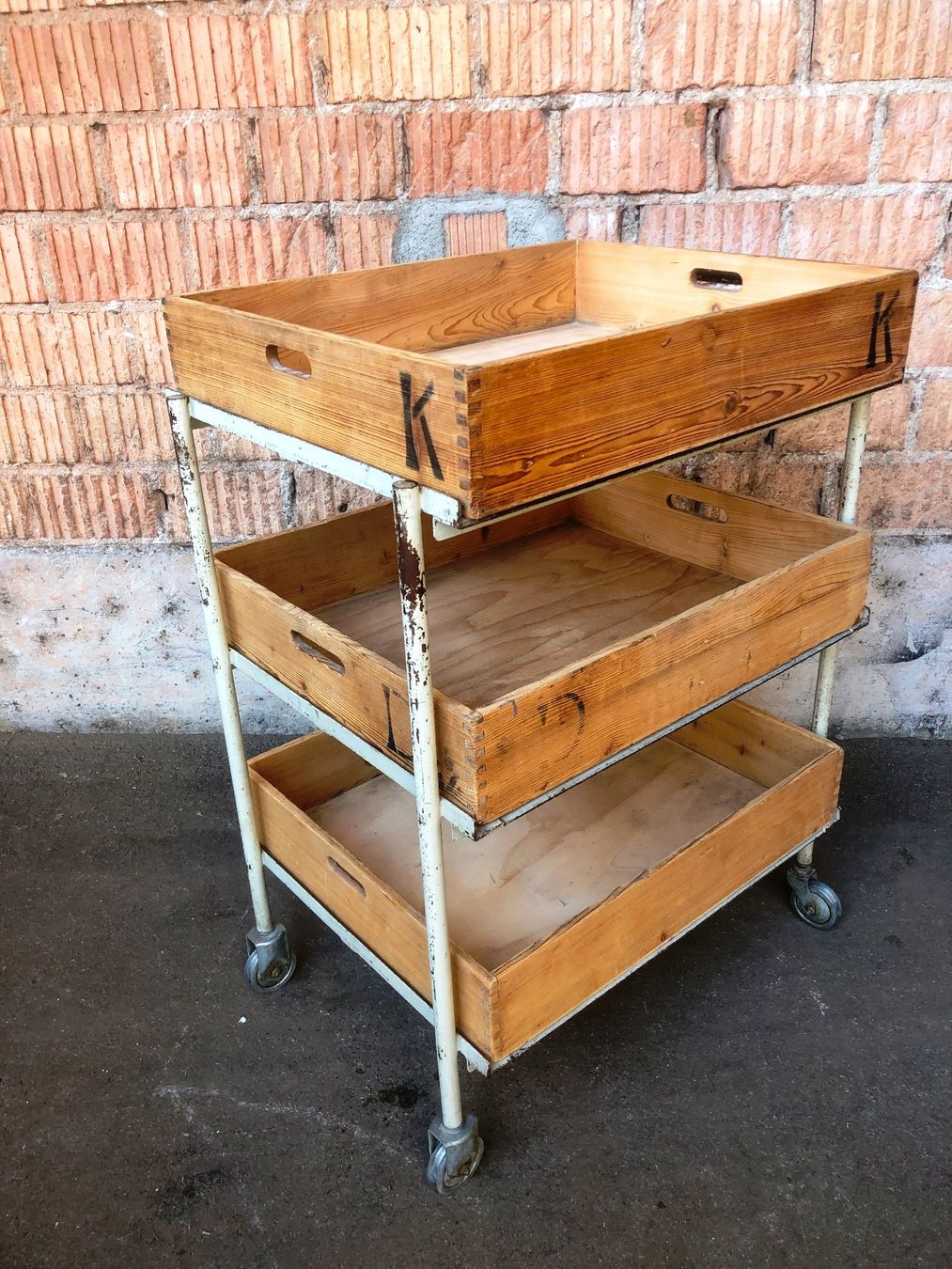 Mobili & Arredamento: Rollwagen Vintage mit 3 Holzboxen – Usato da Laufenburg venduto da industrial-silence 3