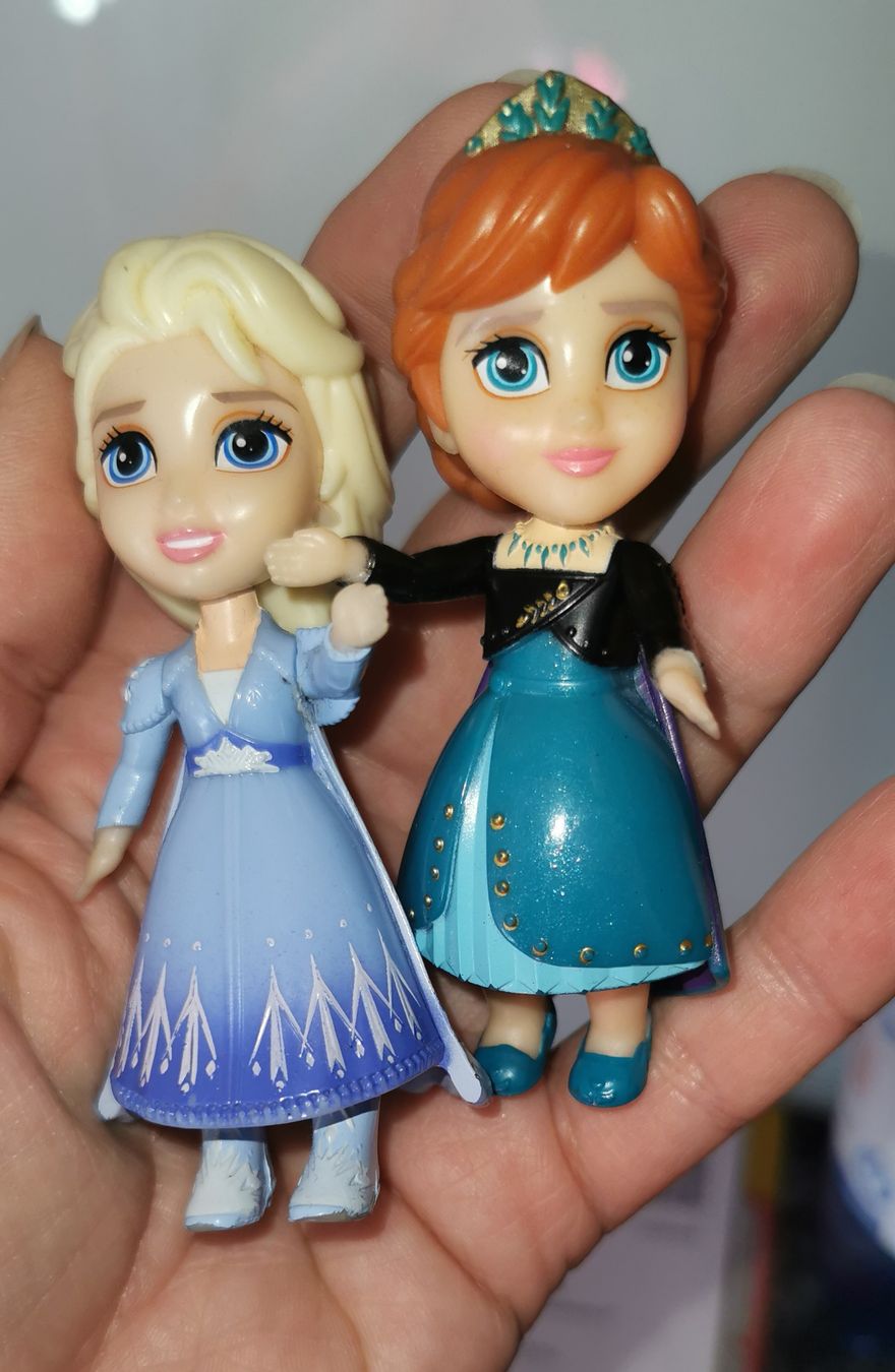 Bambole: Mini Puppe / Elsa und Anna 9cm – Usato da Winterthur venduto da Katyakaterina