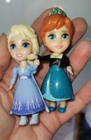 Mini Puppe / Elsa und Anna 9cm