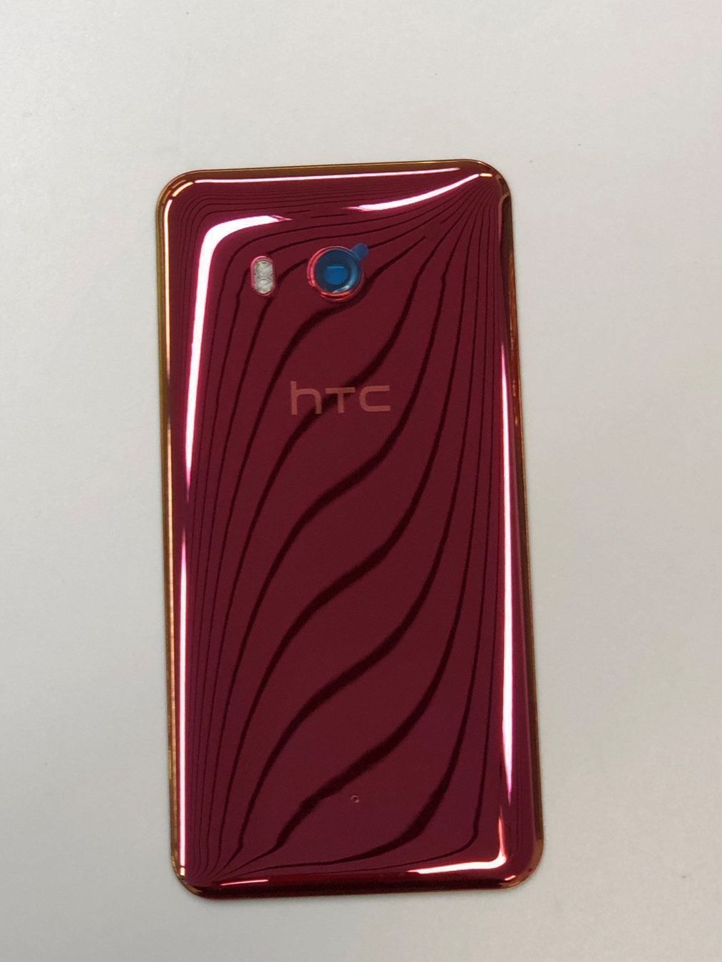 HTC Cover & Protezioni schermo: HTC U11 Akkudeckel Rot – Nuovo e nell'imballaggio originale da bern venduto da reptechnic