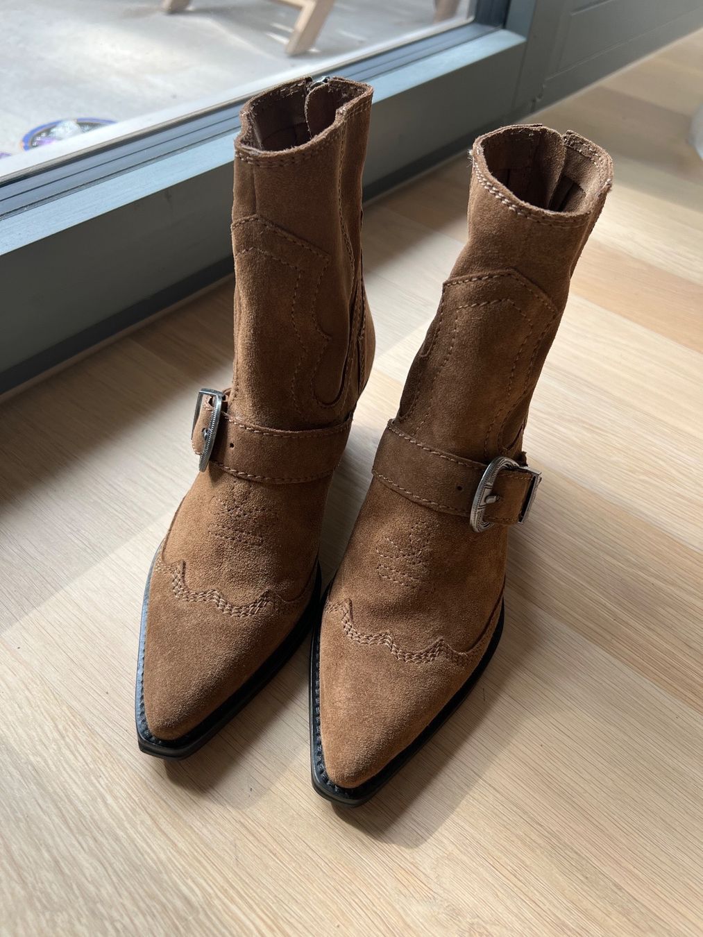 Zara Scarpe da donna: Stiefeletten – Nuovo (secondo la descrizione) da Dübendorf venduto da fadrinli