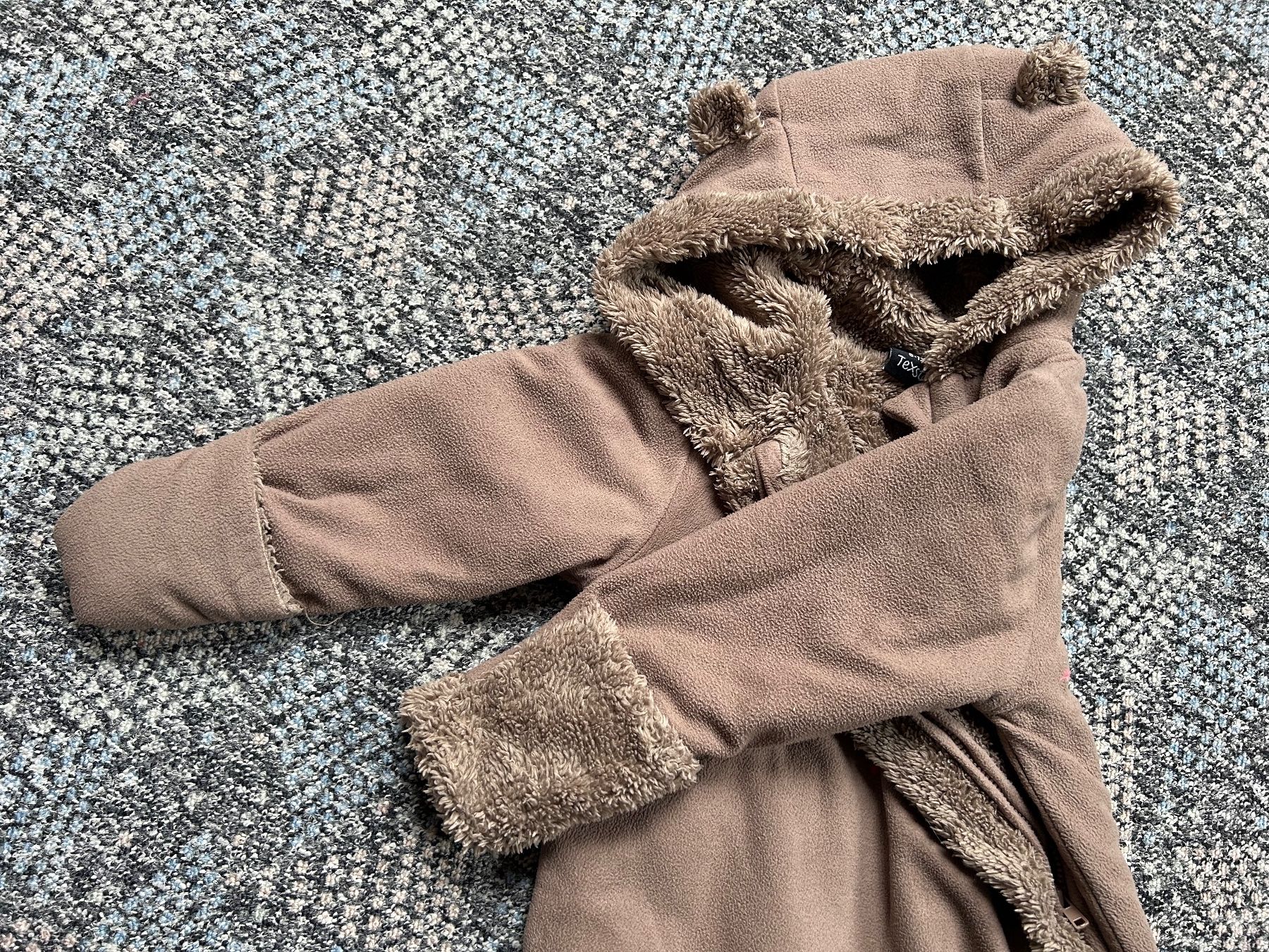 Completi: Baby Overall – Usato da Buchrain venduto da mangotree123 4