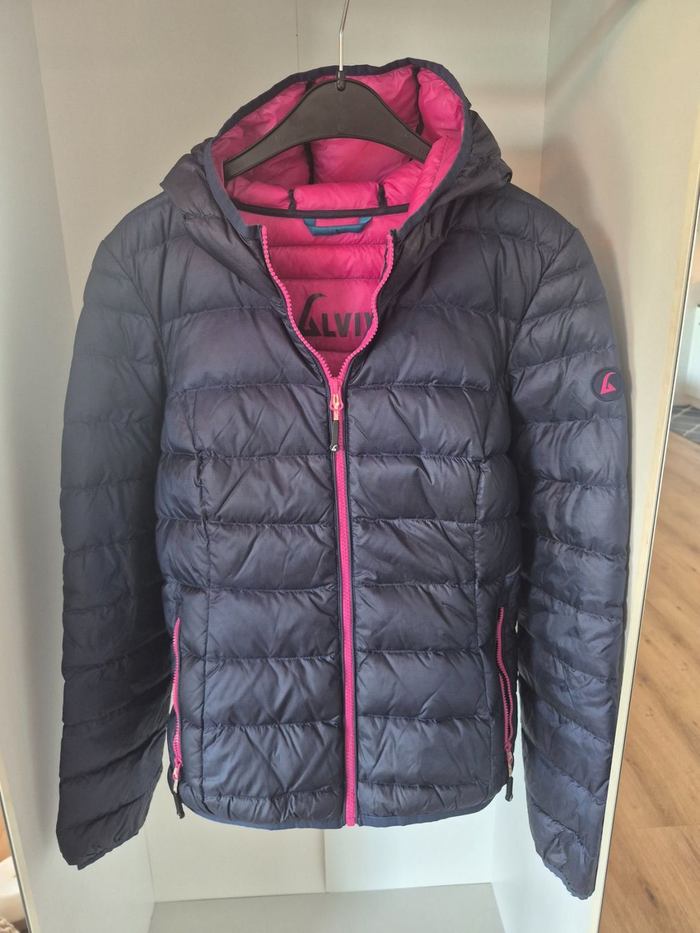 Giacche: Steppjacke dunkelblau Grösse S – Usato da Rapperswil SG venduto da Sunshine1117