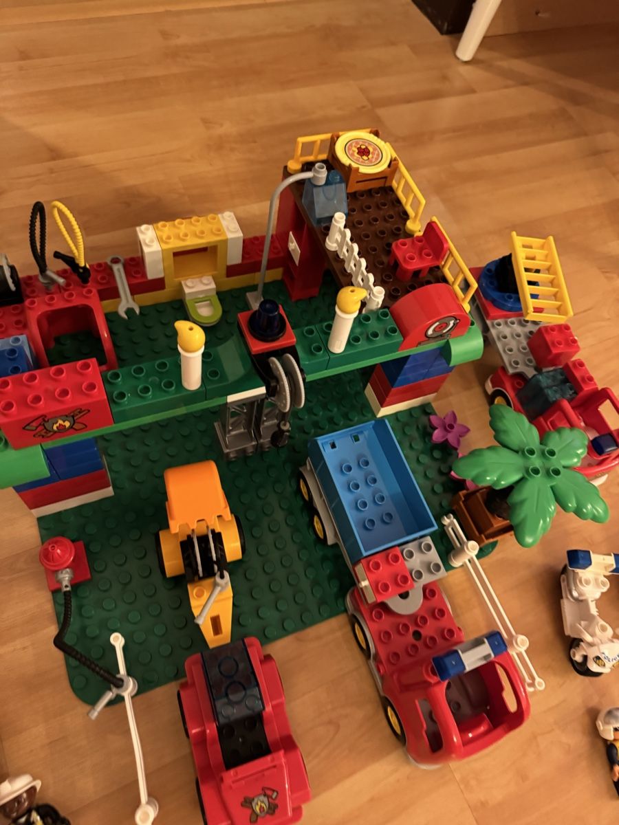 Lego Kit di costruzioni: Lego Duplo grand lot de pompier – Usato da Lausanne venduto da Michel_Ozcan 3