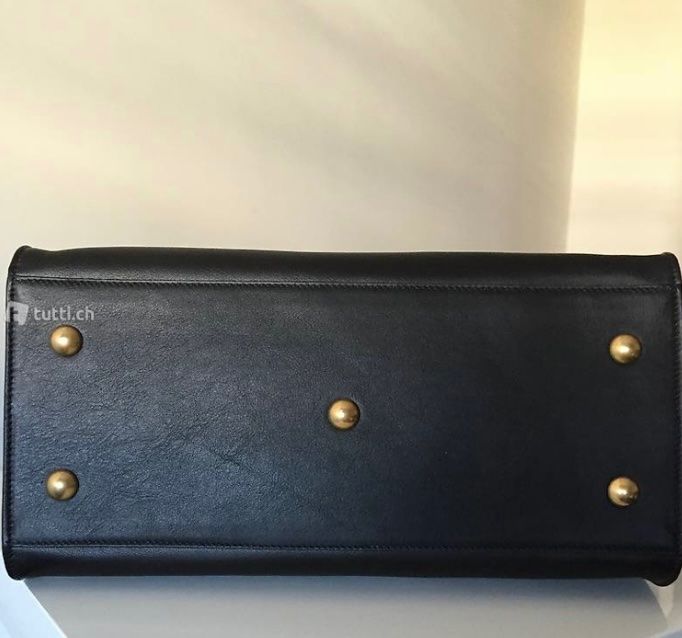 Saint Laurent Borse: Saint Laurent Paris Small Cabas Y Bag – Nuovo (secondo la descrizione) da Rikon im Tösstal venduto da s_tenz 2
