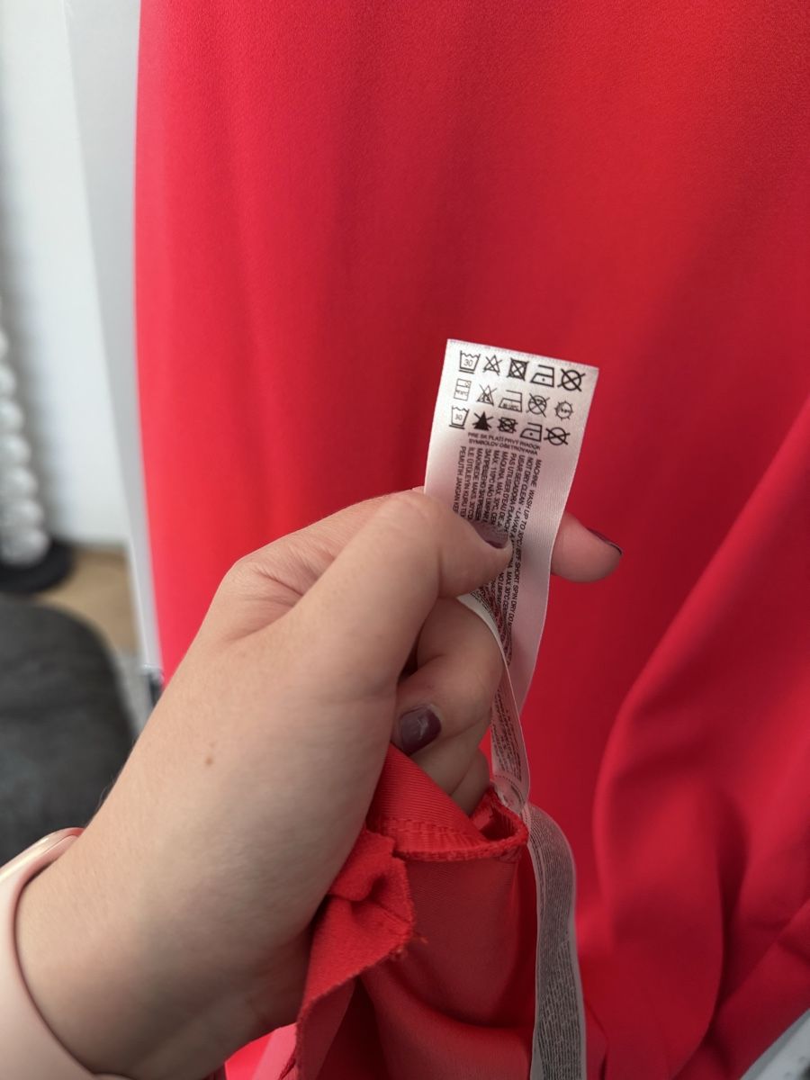 Kleider: MNG Kleid rot Grösse M – Gebraucht aus St. Gallen von anjamik 4